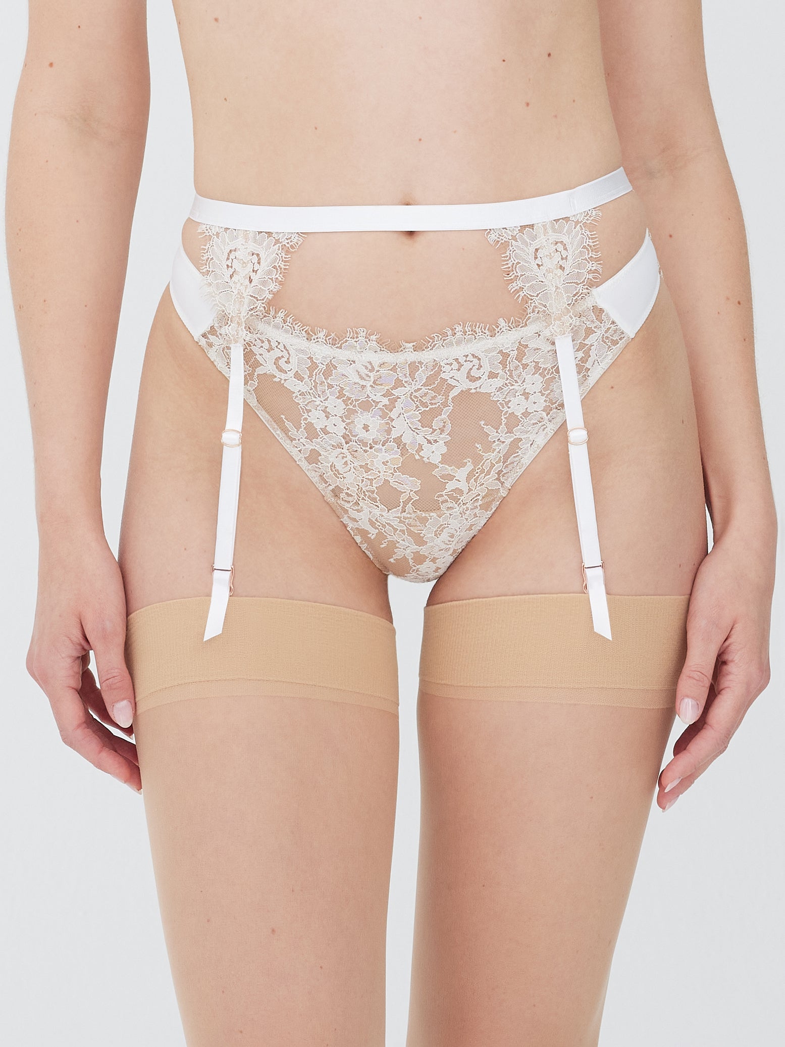 Entice Lace Garter Belt - White/Nylon Skarlett Blue Entice Lace Garter Belt - White/Nylon Skarlett Blue